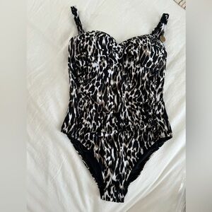 NEW: NIP TUCK swimsuit